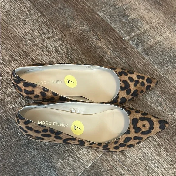 Marc Fisher Cheetah Pumps - Picture 4 of 5